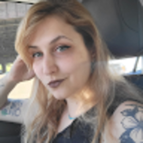 Meet your Posher, Amy - Picture 1 of 1